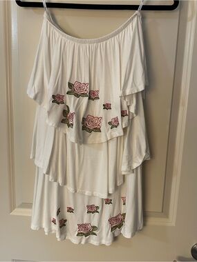 Va Va by Joy Han Off-Shoulder Tiered tube dress top Pink Rose Embroidery XS